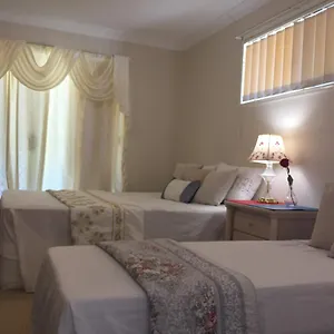Guest house Theme Parks Amituofo Homestay 