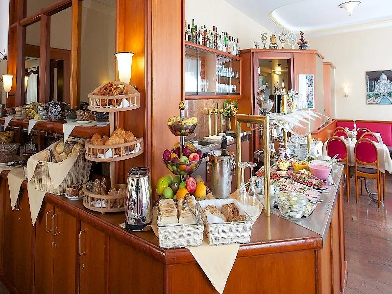 Hotel Carmen München